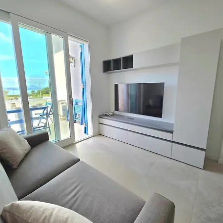 Appartement Gritti Pool - View *