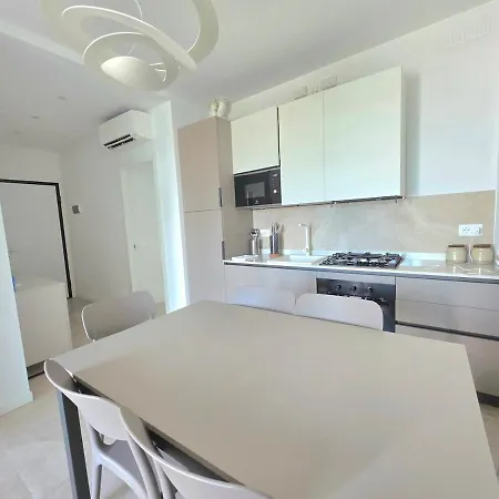 Appartement Gritti Pool - View
