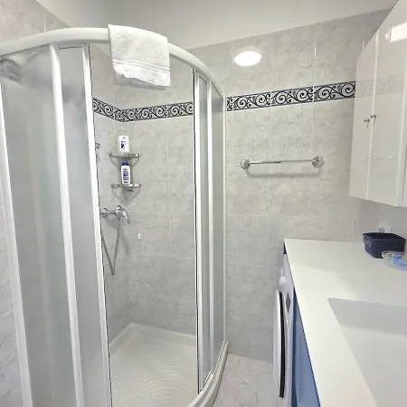 Appartement Gritti Pool - View *